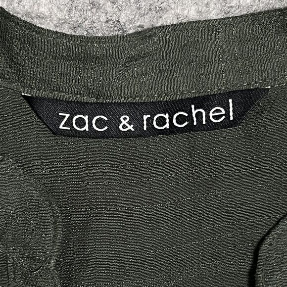 Zac & Rachel Tunic Blouse Women’s Large Top Green Roll Tab Lightweight NWT - Picture 3 of 15